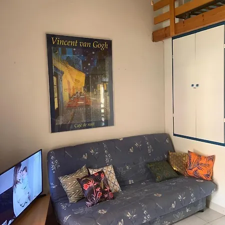 Apartment Studio Cabine 